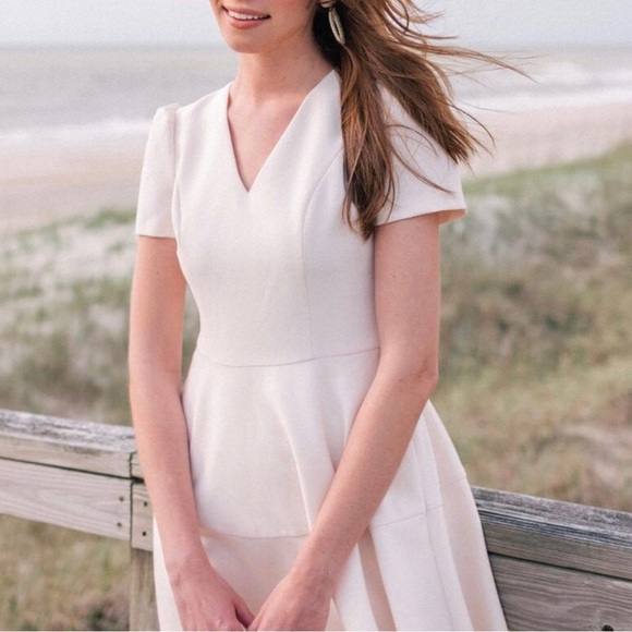 Gal Meets Glam Kate Fit and Flare Dress in Cream size 6 - Picture 7 of 14